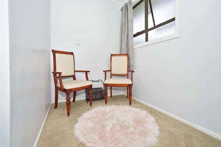 21 Mabian Crescent Deanwell_11