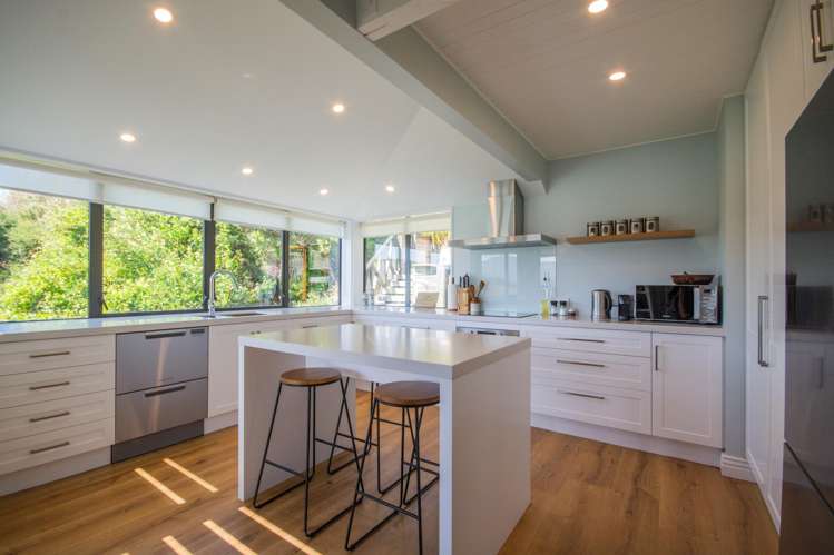 11 Settlers Hill Akaroa_11