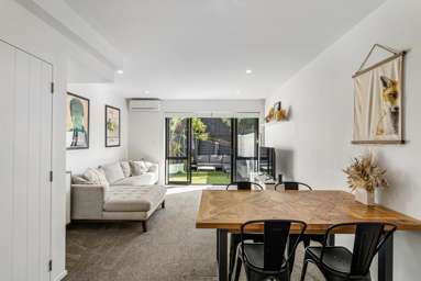 5/5 Arron Street_4