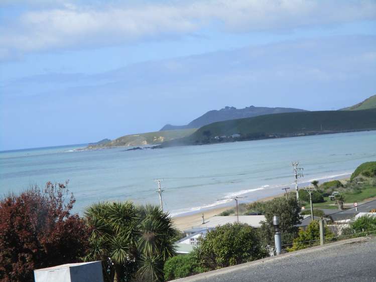 4 Kaihika Street Kaka Point_12