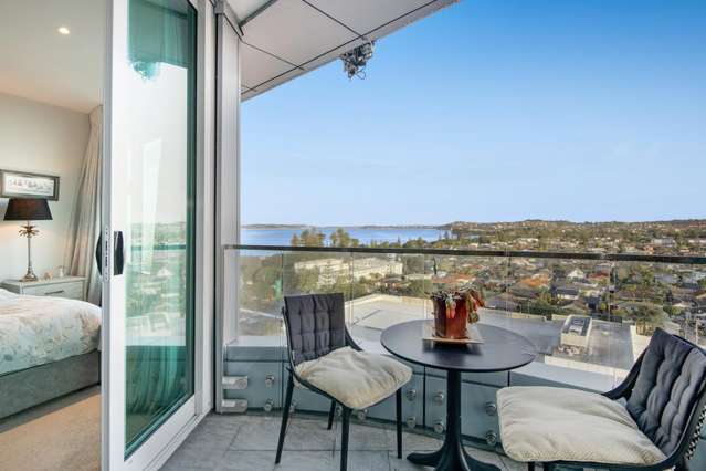 1111/11 Tamariki Avenue Orewa_4