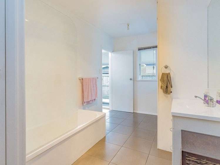 1/62 Parkers Road Tahunanui_16