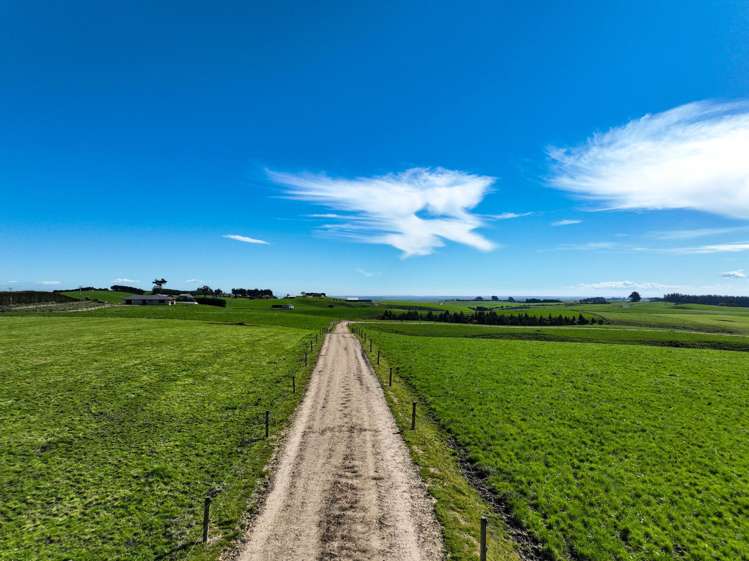 696 Jacks Hill Road Waimahaka_17