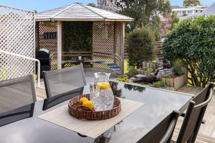 15 Warwick Place Brookfield_22