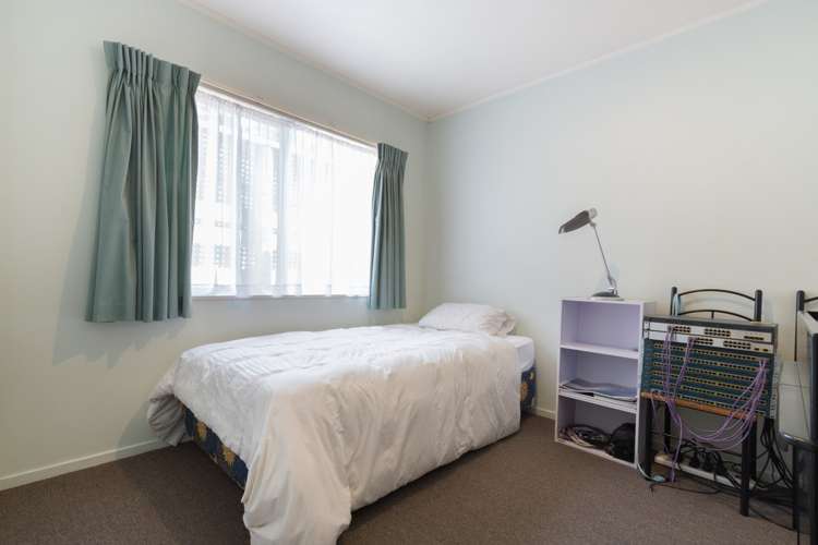 2/47 Kaipatiki Road Glenfield_8