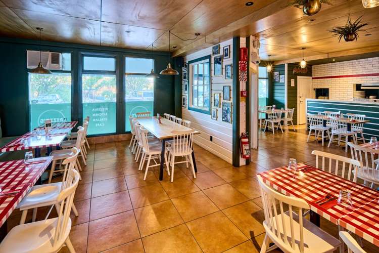 499 Hutt Road Alicetown_9