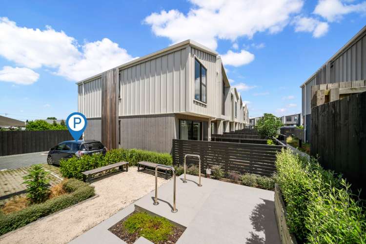 23/82 East Coast Road Milford_14