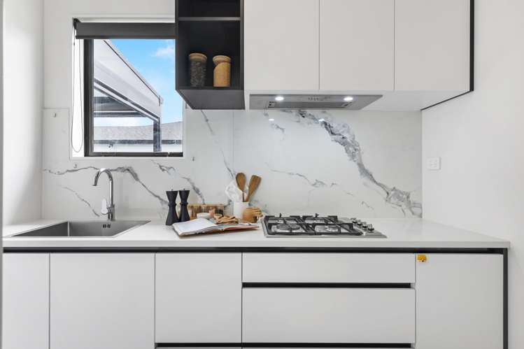 56 Fruitlands Road_4