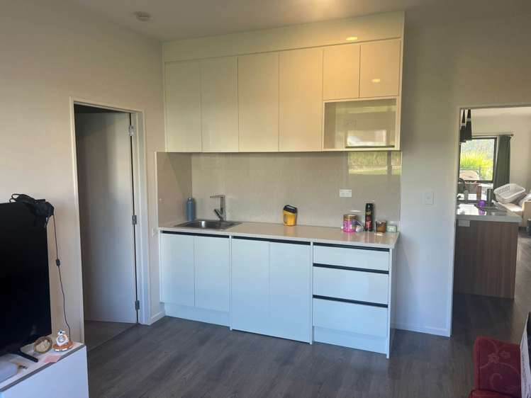44 Jeroboam Loop Kumeu_8