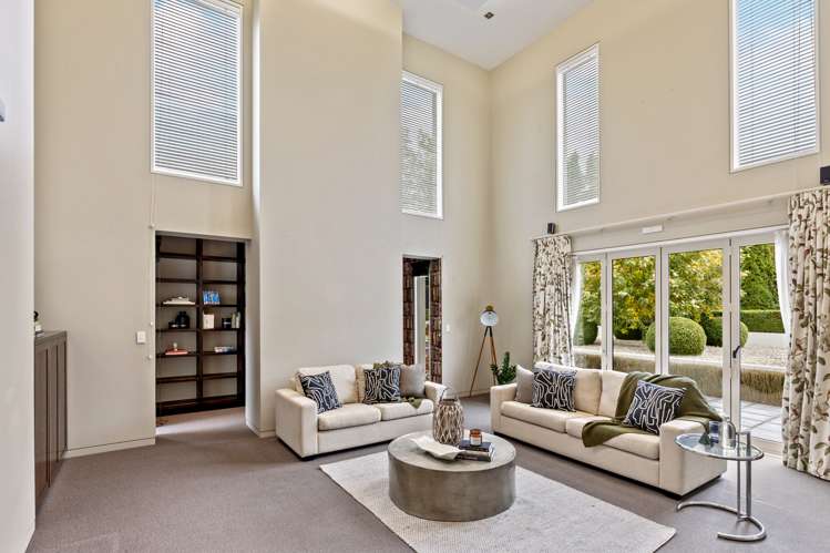 10 Springvale Gardens Harewood_6