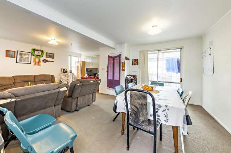 14 Frobisher Way Clendon Park_10