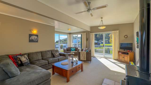 10 Eames Crescent Thames_4