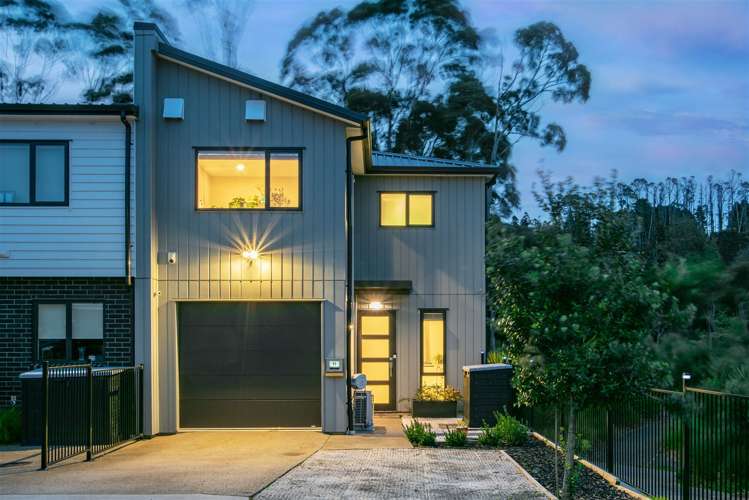 11 Kaimai Avenue Massey_26