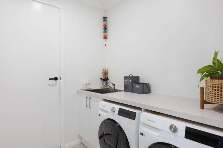 8 Hattersley Grove Churton Park_26