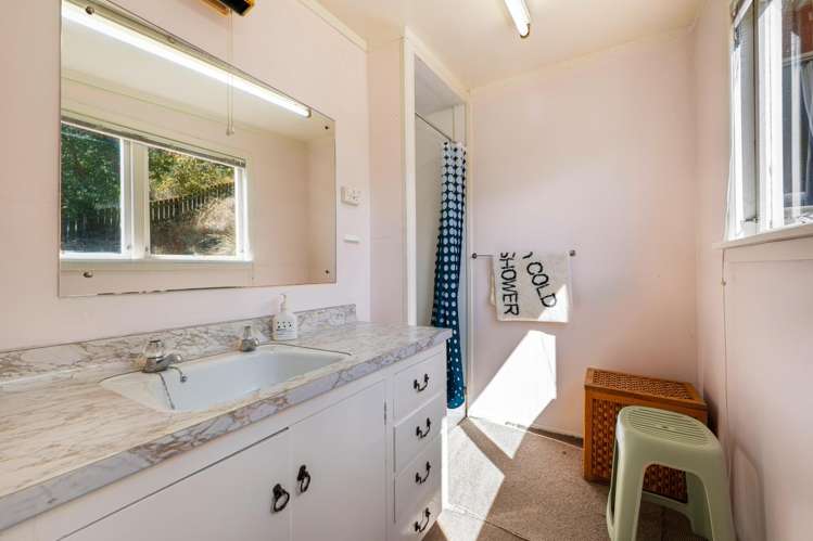24 Sutherland Road Omarama_9