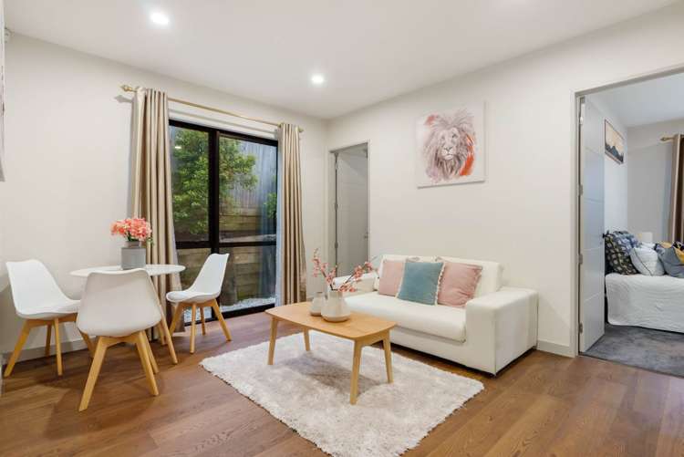 15 Tims Crescent Flat Bush_13