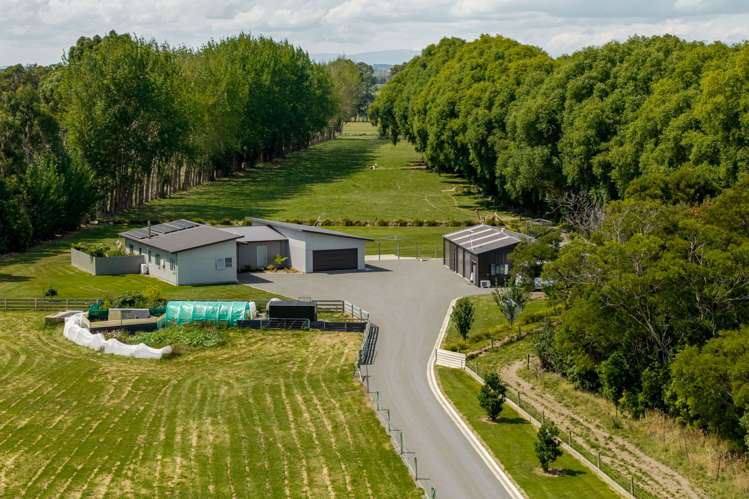 299 Reid Line East Colyton_38