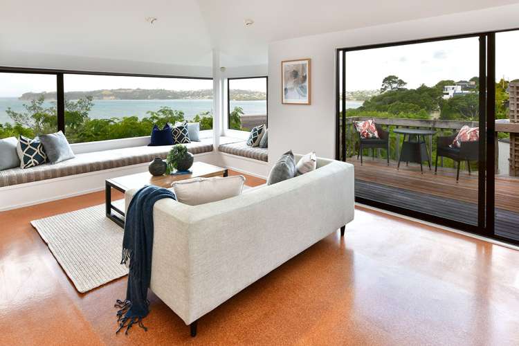 2/3 Beach Road Stanmore Bay_12