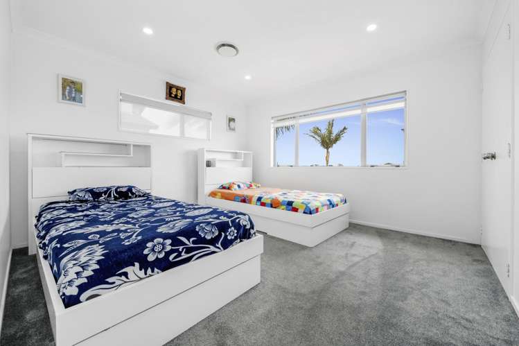 10 Fernloche Place Flat Bush_16