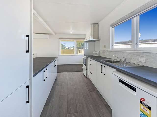 28 Langley Avenue 10929_2