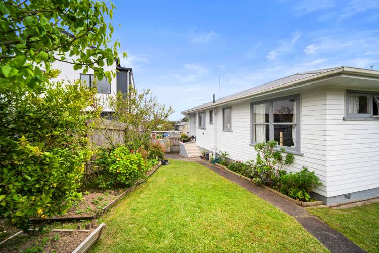 22 Tara Road Henderson_21