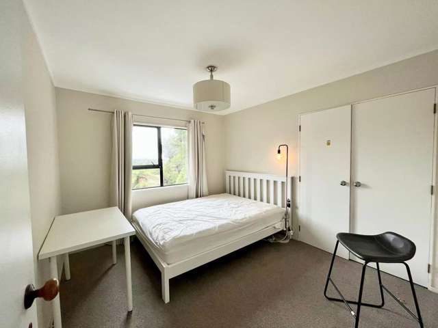 36B Greenvalley Rise Glenfield_2