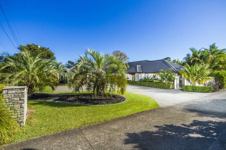 8 Oscar Road Greenhithe_37