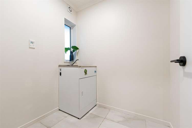 121A Owairaka Avenue Mount Albert_38