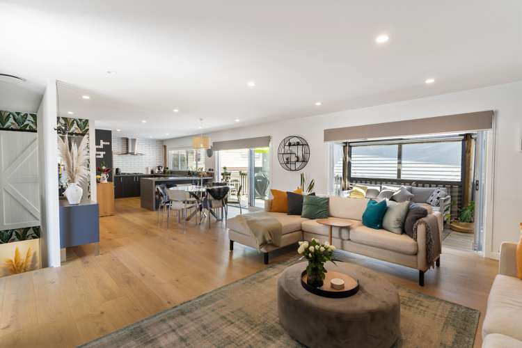 37a Bradbury Road Botany Downs_13