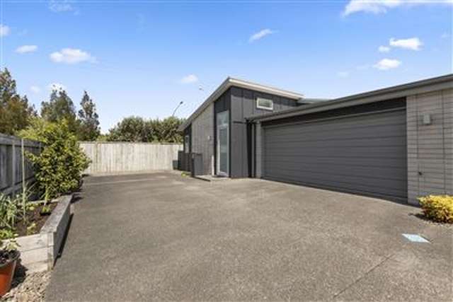 Papamoa Beach Living