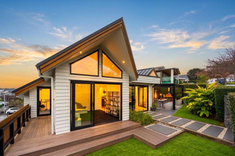 16 Tuatini Place_4