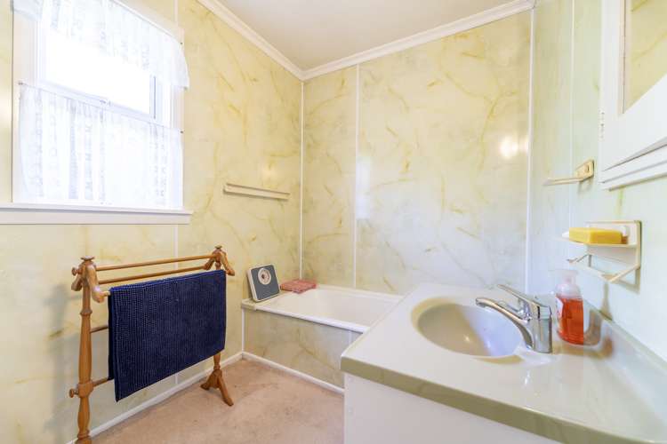 2 Hughes Street Waimate_9