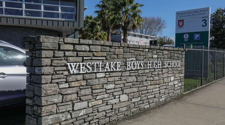 12 Karaka Street Helensville_24