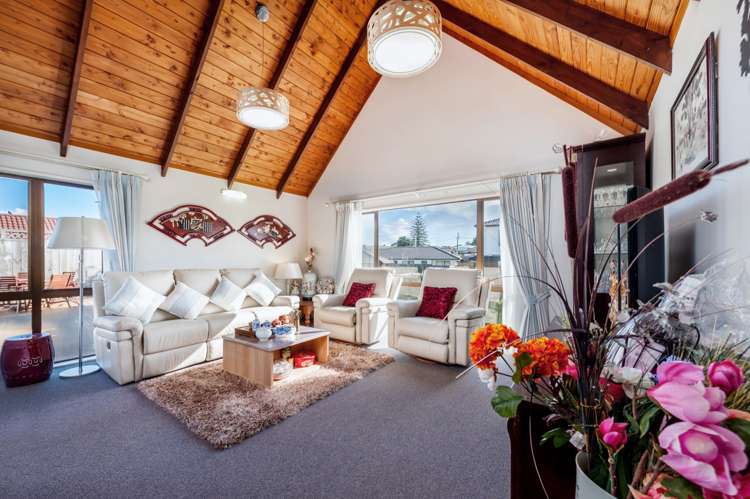 8 Austin Brave Place Favona_7