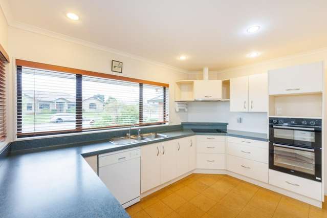 31 Johnstone Drive 10930_1