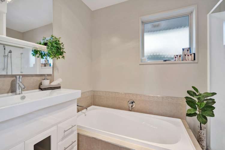 15 Creese Place Redwood_14