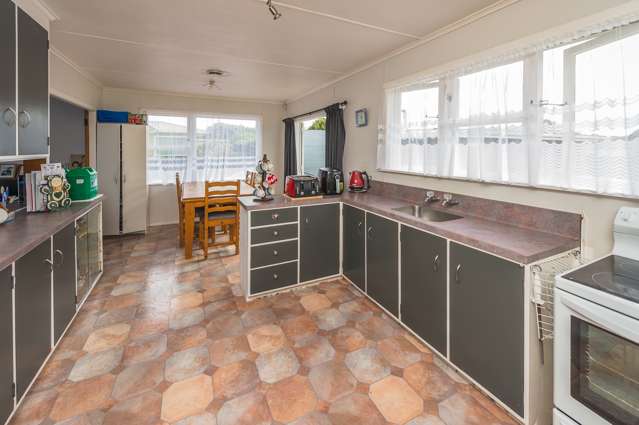 44 Surrey Road Springvale_1