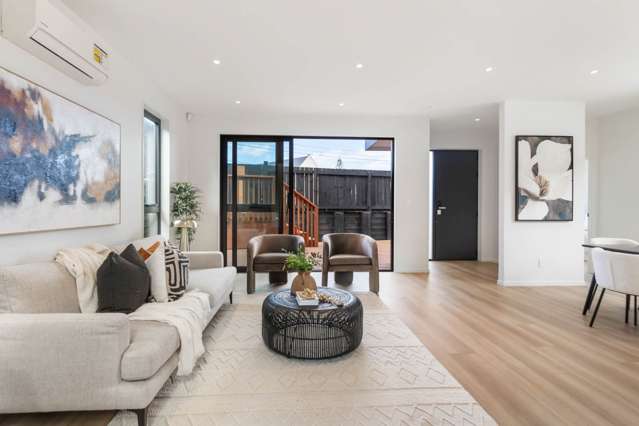 1B Altair Place Windsor Park_3