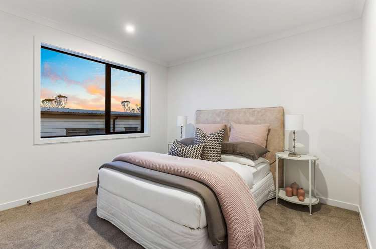 6 Luff Place Long Bay_26