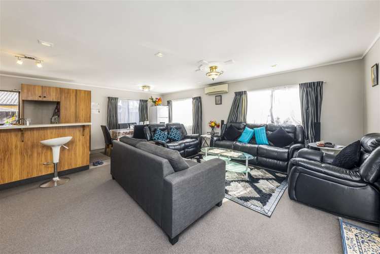 2/90 Jellicoe Road Manurewa_3