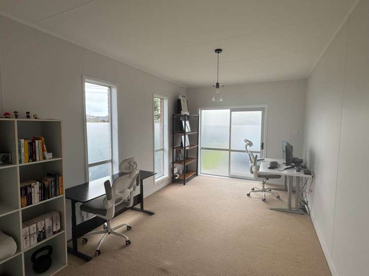 1/957A Beach Road Torbay_7