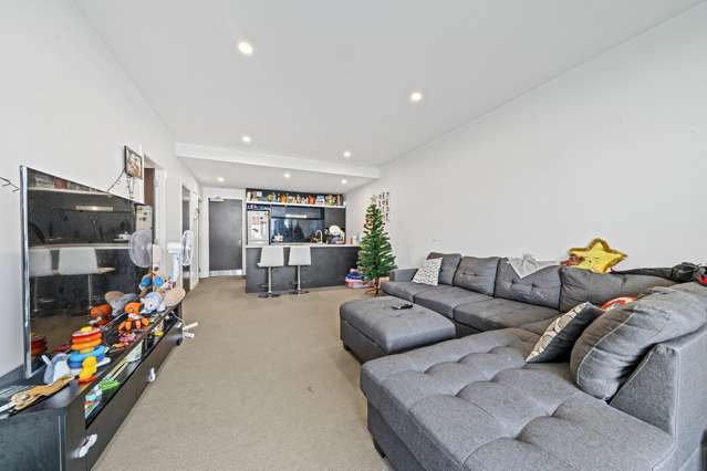 4c/1 Hanson Street Mount Cook_1