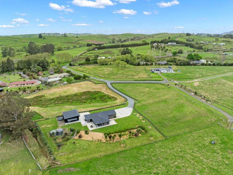 16 Moorey Lane Otaika_23