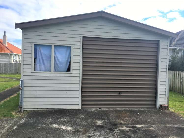 10 Russell Avenue Pukekohe_11