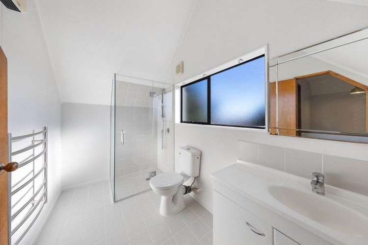 210A Norman Lesser Drive St Johns_9
