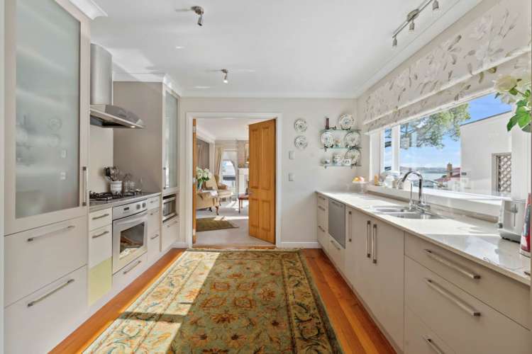 2/58 Takutai Avenue Half Moon Bay_9