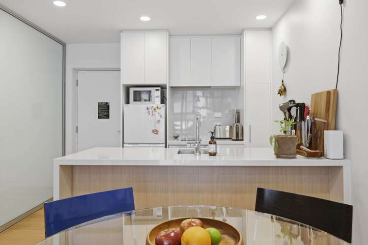 706/438 Queen Street_3