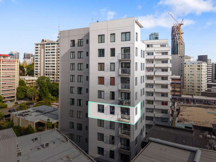 902/36 Eden Crescent_0