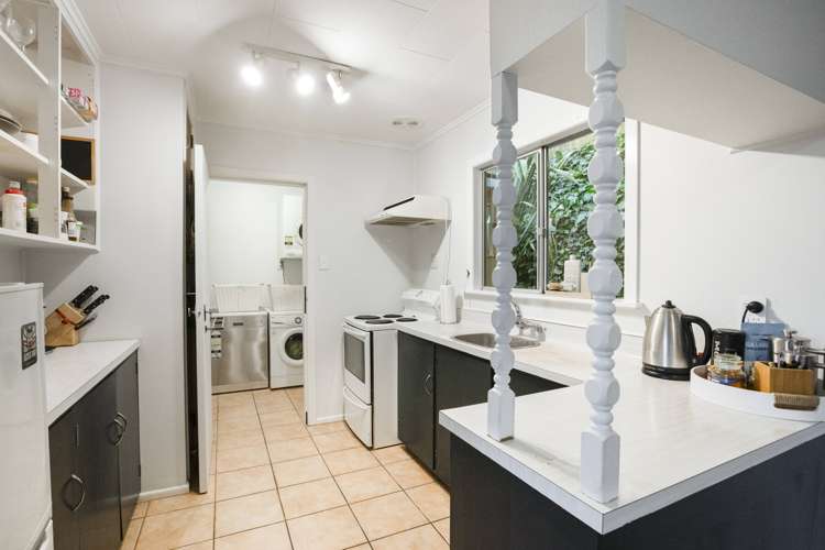 165 Miromiro Road Normandale_13