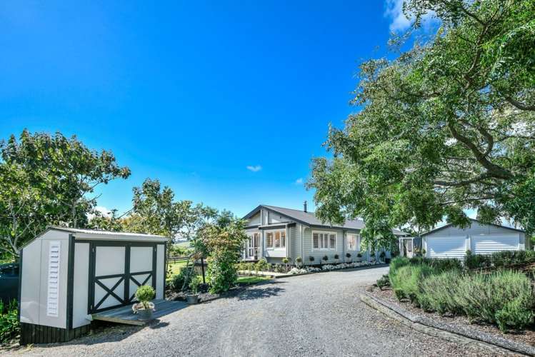 36 Henson Road Whitford_3